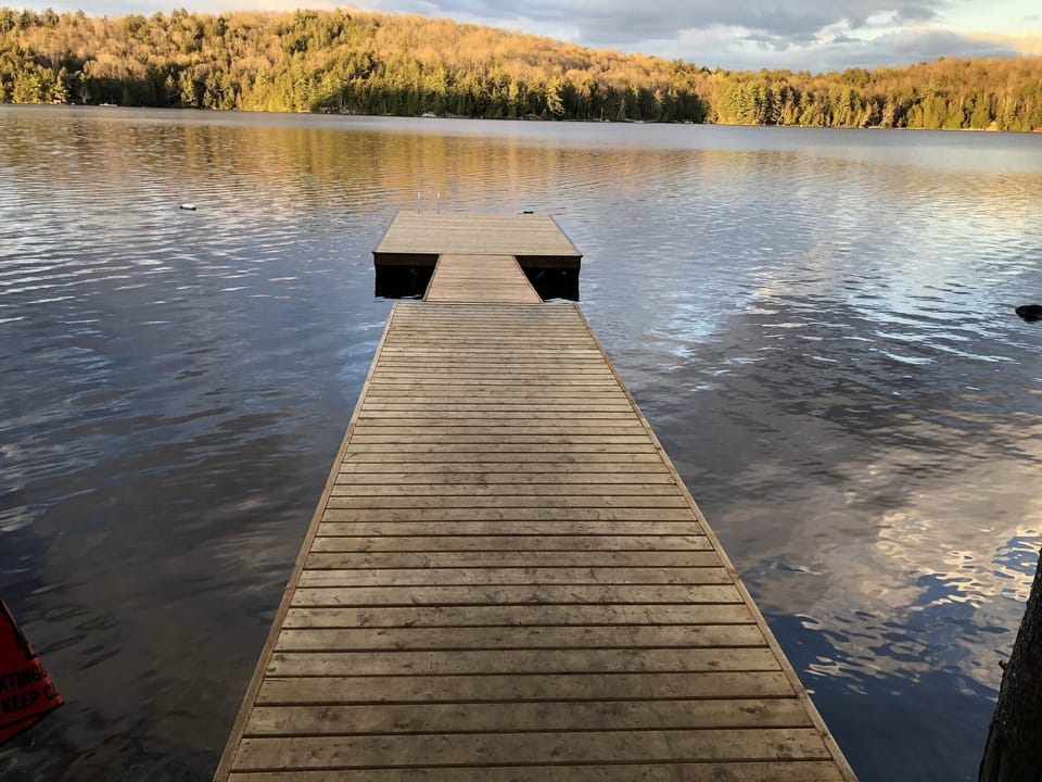Stationary dock, floating ramp and dock all in line as a prime lake spot