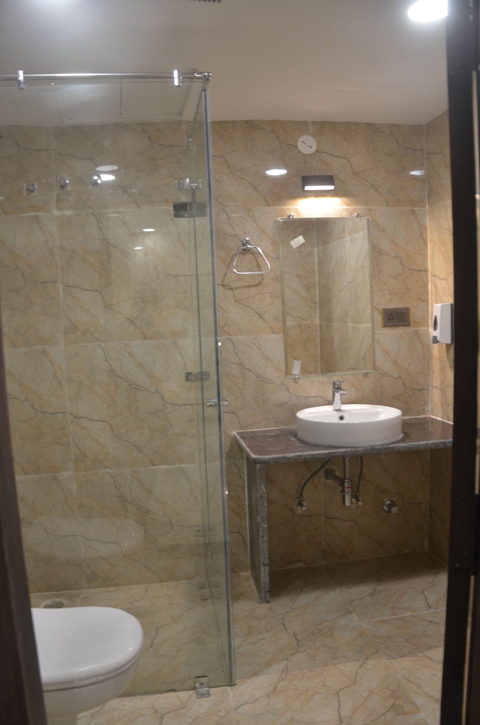 Bathroom sink
