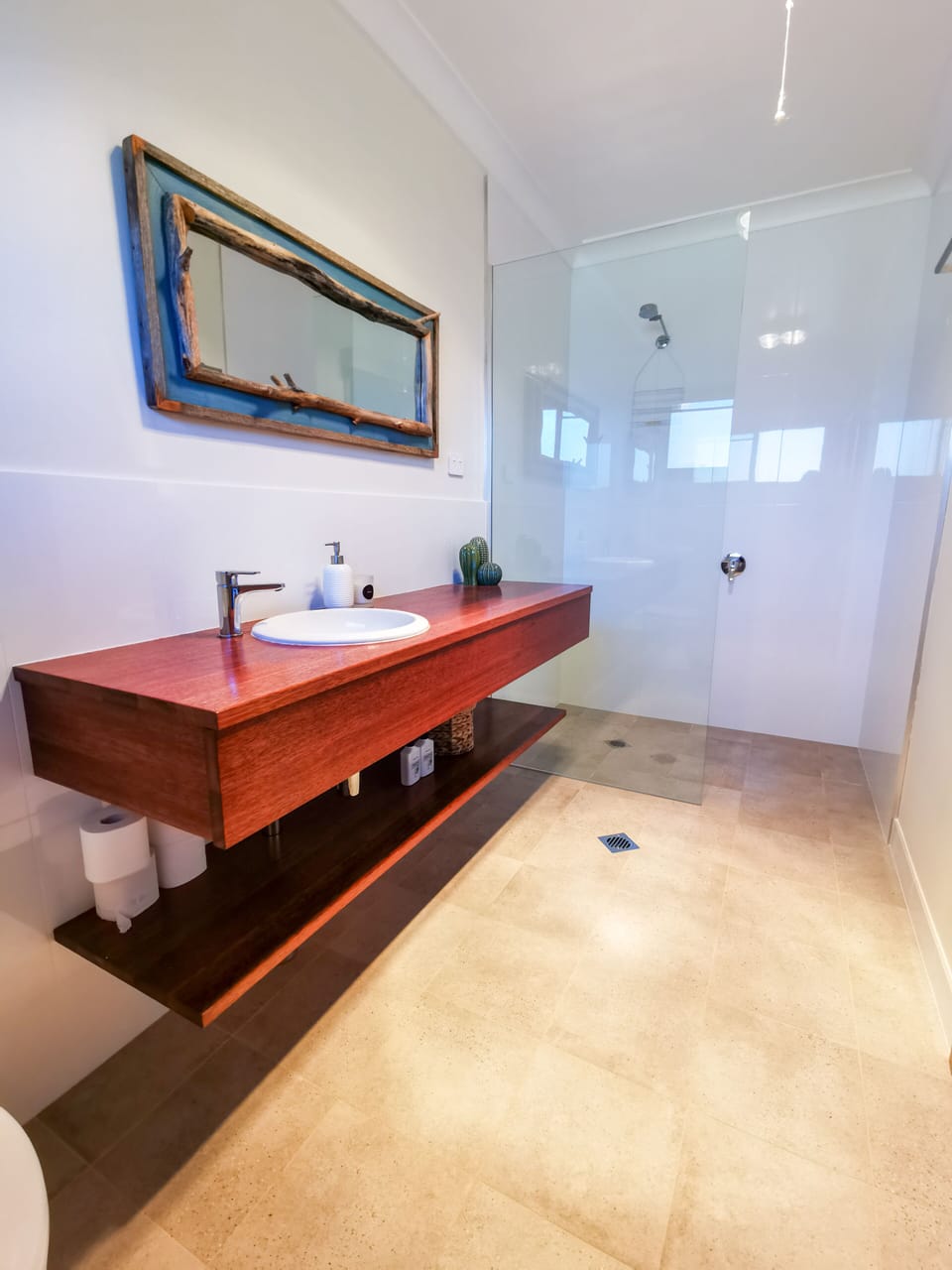 Upstairs bathroom 