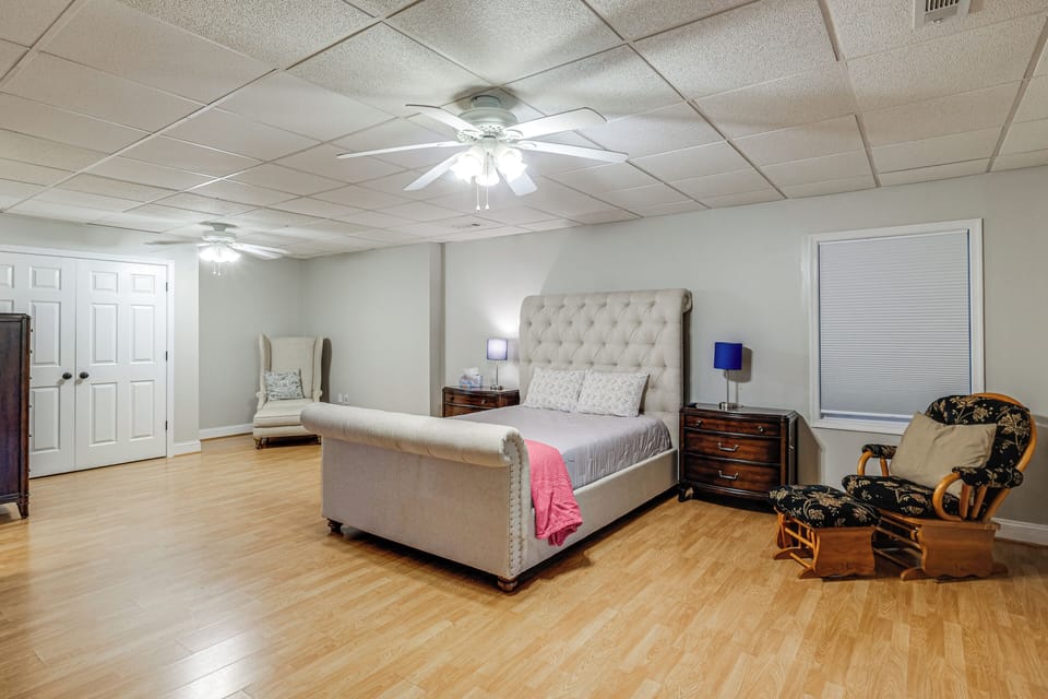 Bedroom 6 | Queen Bed | Basement