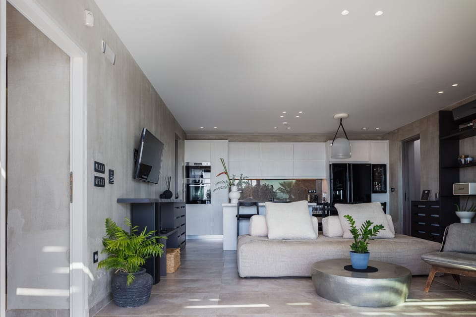 The open plan area is airy and bright!
