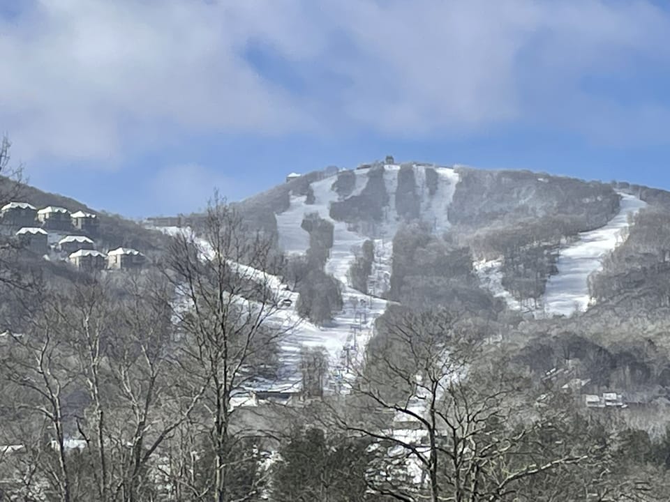 Sugar Mountain Ski Resort slopes