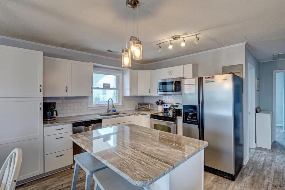Kitchen Island with granite countertop