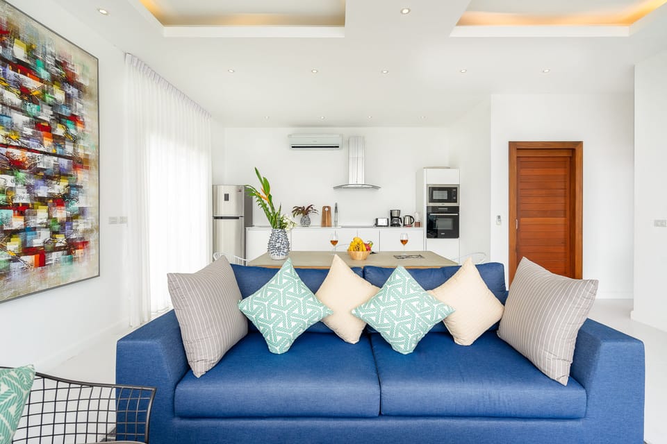 Deluxe Villa, 3 Bedrooms | Living area | Flat-screen TV