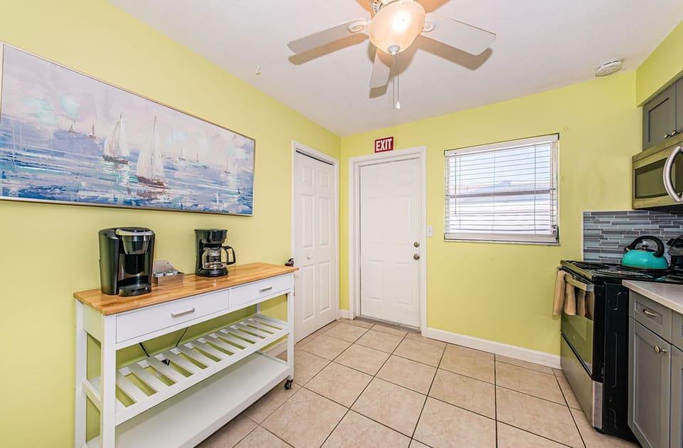 19-web-or-mls-Kitchen206-3