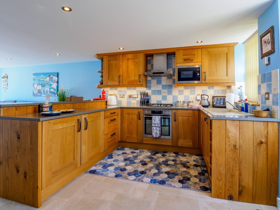 The Old Smoke House, Charlestown. Ground floor: Fully equipped kitchen