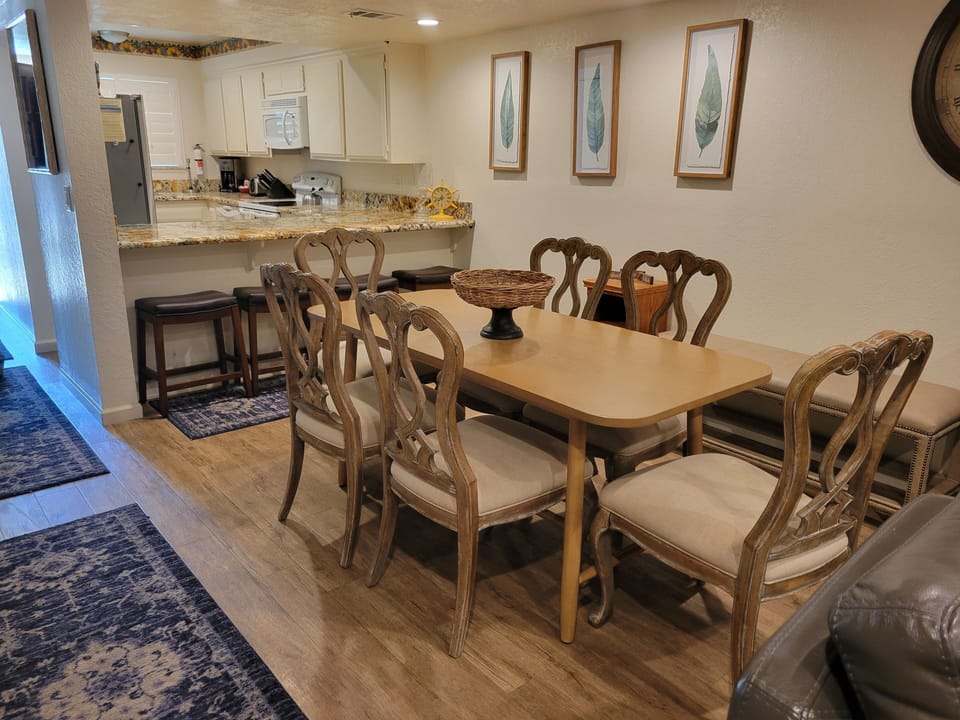 138PS Kitchen and Dining Area - 138PS Kitchen and Dining Area