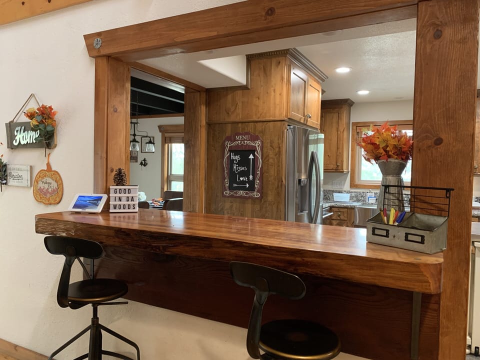 Kitchen bar 