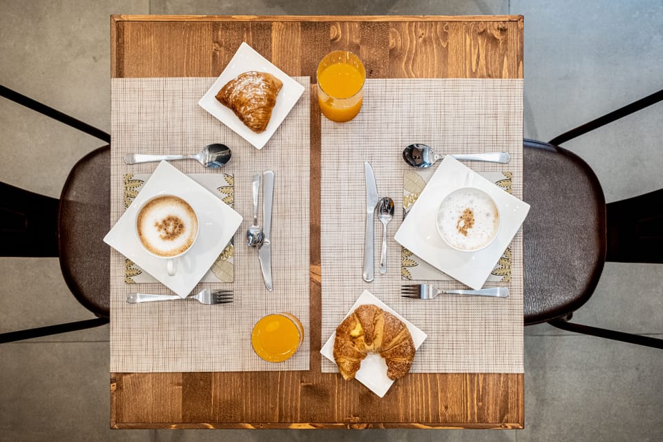 Free daily cooked-to-order breakfast