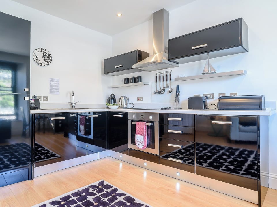 Kitchen | Water View, Looe