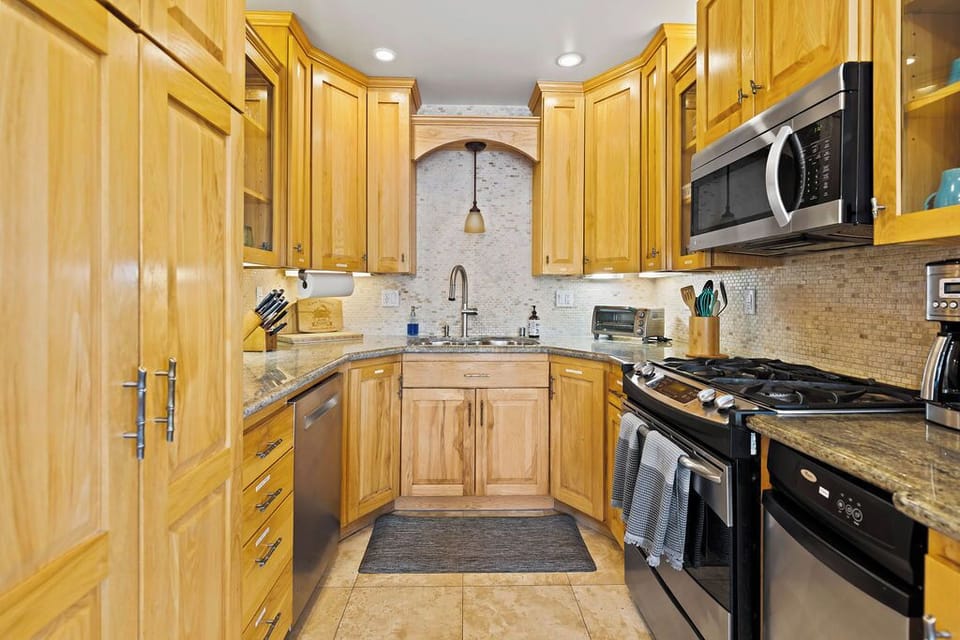 Kitchen with microwave, toaster oven, Keurig and drip coffee 