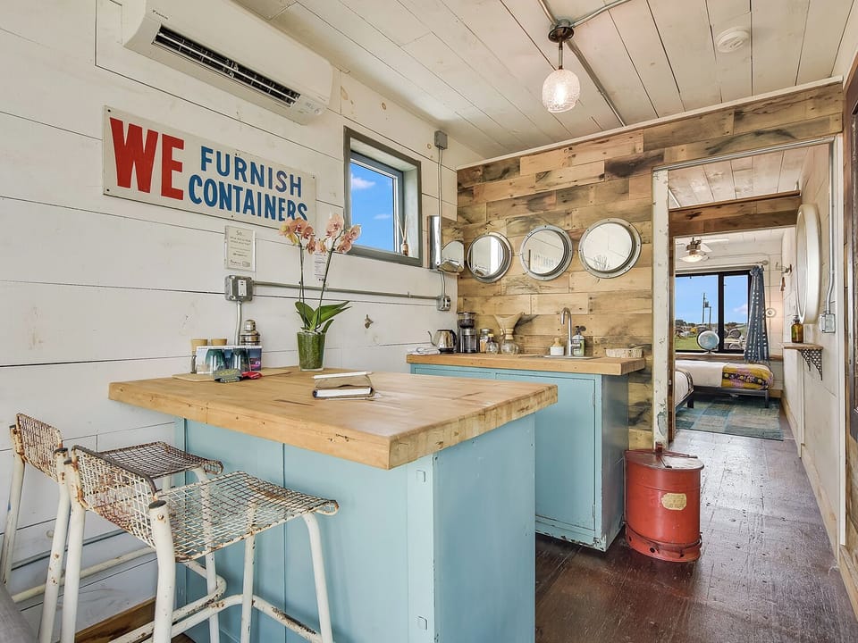 Houze2-Living-Kitchen