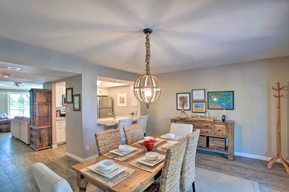 Dining Room | Dining Table