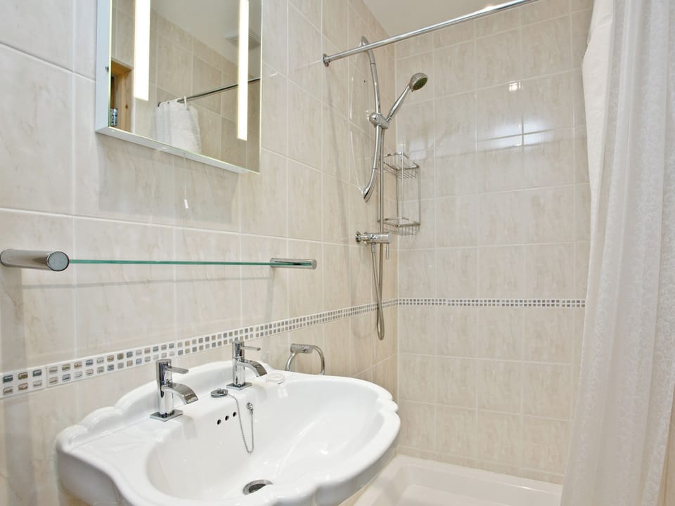 En-suite | Orchard View, Whitegate, near Chard