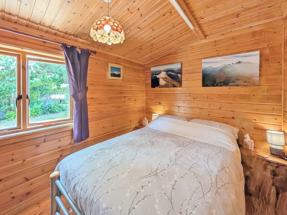 Double bedroom | Red Kite Cottage, Black Isle