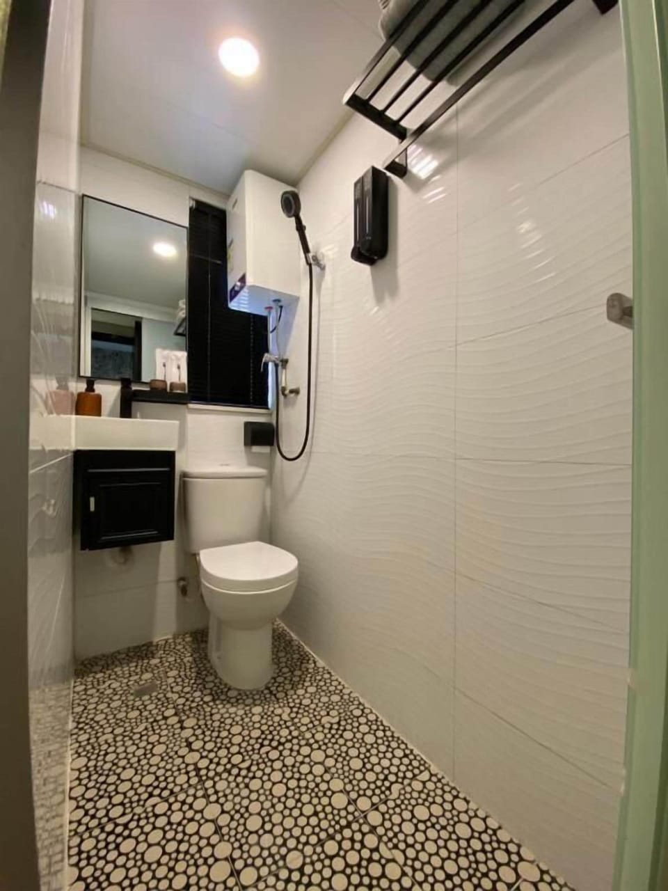 Basic Shared Dormitory, Mixed Dorm | Bathroom | Hair dryer, toilet paper
