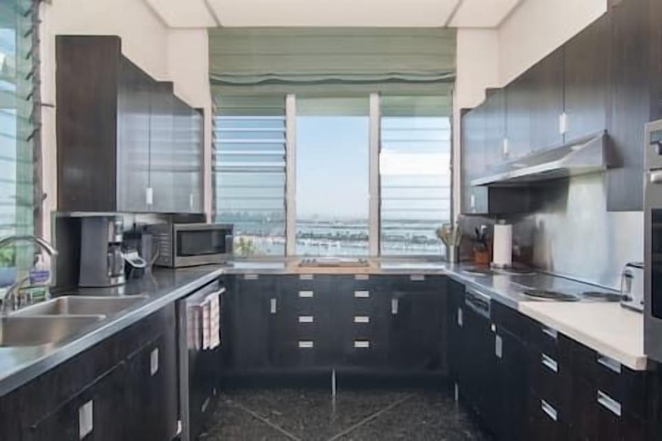 Authentically preserved Midcentury Kitchen