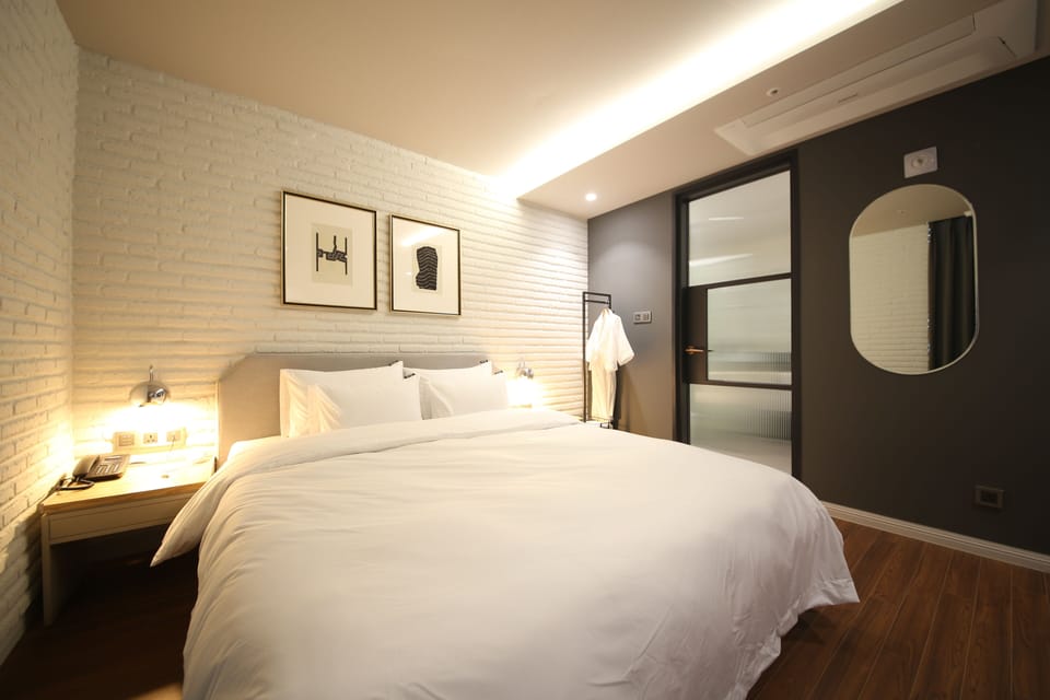 Premium bedding, down comforters, individually decorated