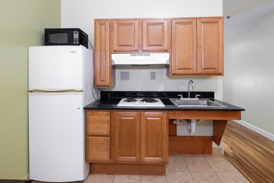 Fridge, microwave, coffee/tea maker