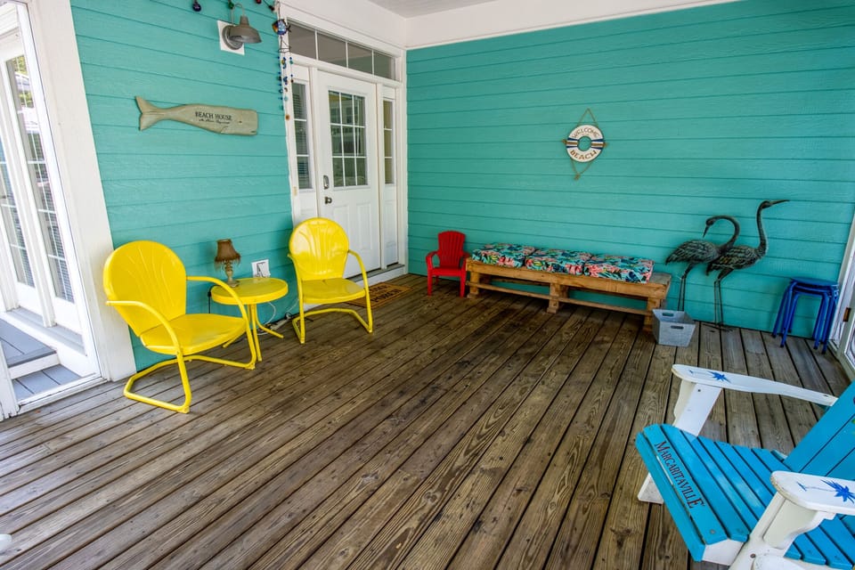 Screened in Porch