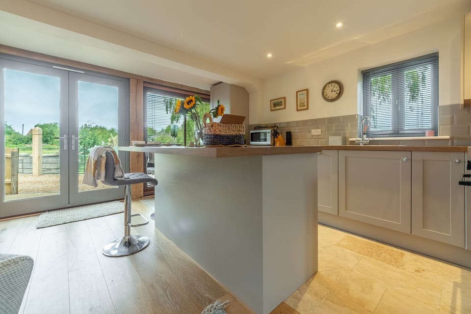 Ground Floor: Kitchen