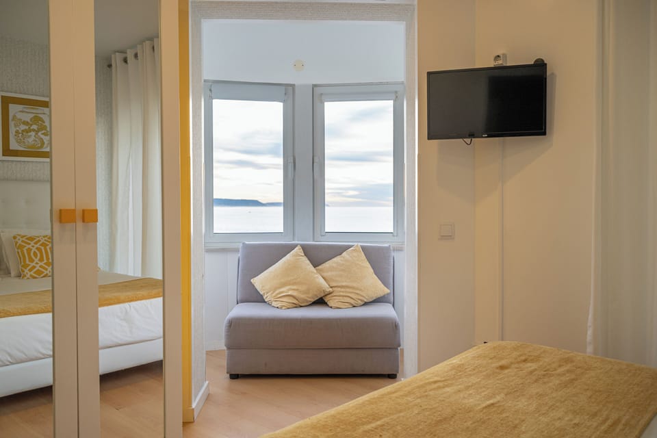 Deluxe Double Room, 1 Double Bed with Sofa bed, Balcony, Sea View | In-room safe, individually decorated, individually furnished