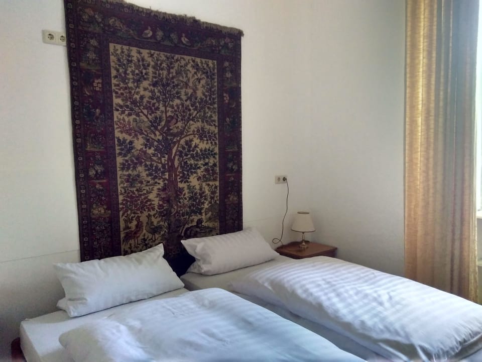 Free WiFi, bed sheets