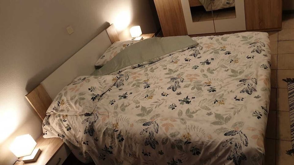 Double Room | Individually decorated, individually furnished, desk, free WiFi