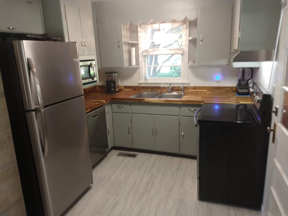 Fully equipped kitchen