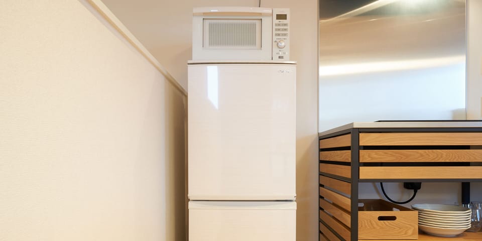 Mini-refrigerator