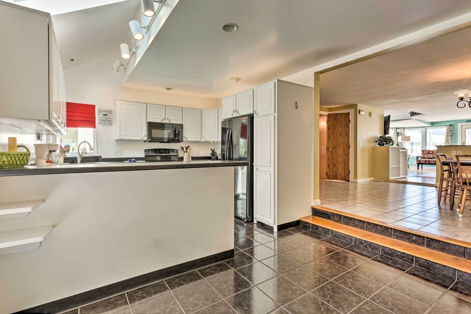 Kitchen | Fully Equipped