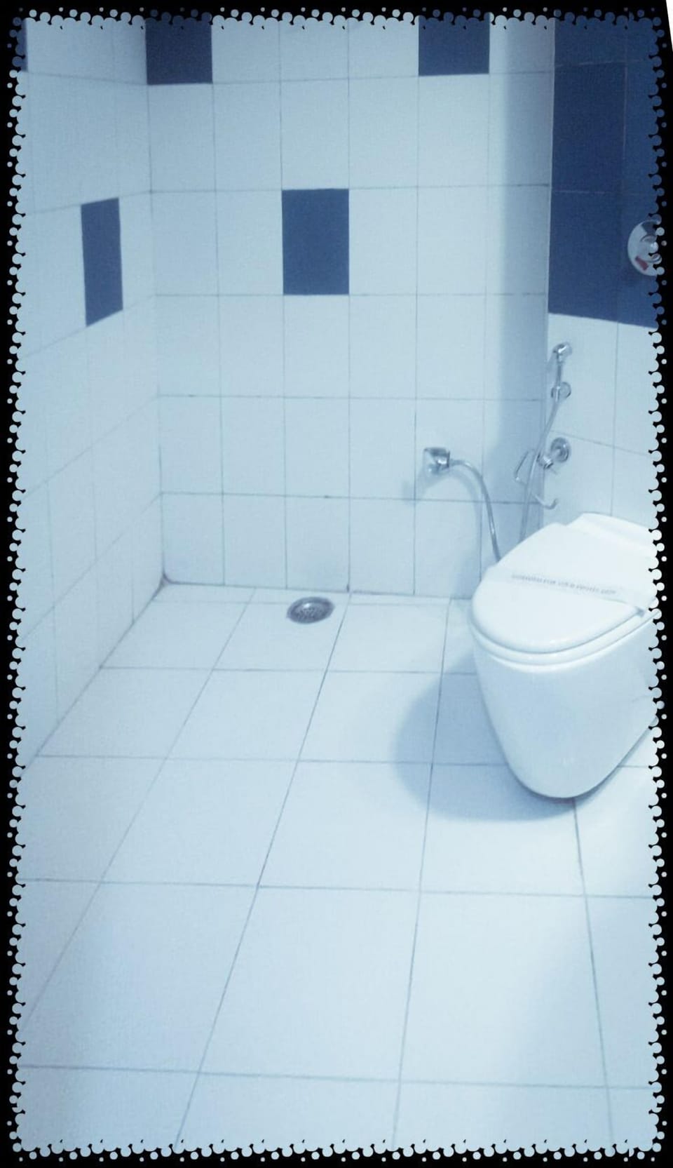 REGULAR ECONOMY WITH COMPLIMENTARY GONDOLA | Bathroom | Shower, free toiletries, hair dryer, slippers