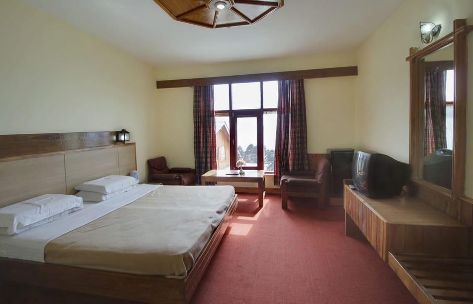 Blackout drapes, iron/ironing board, WiFi, bed sheets