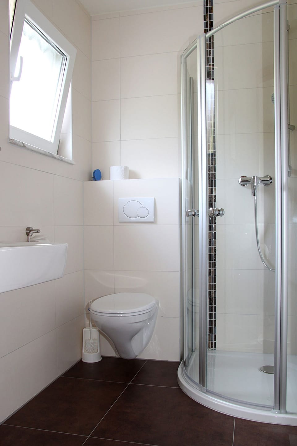 Shower, towels