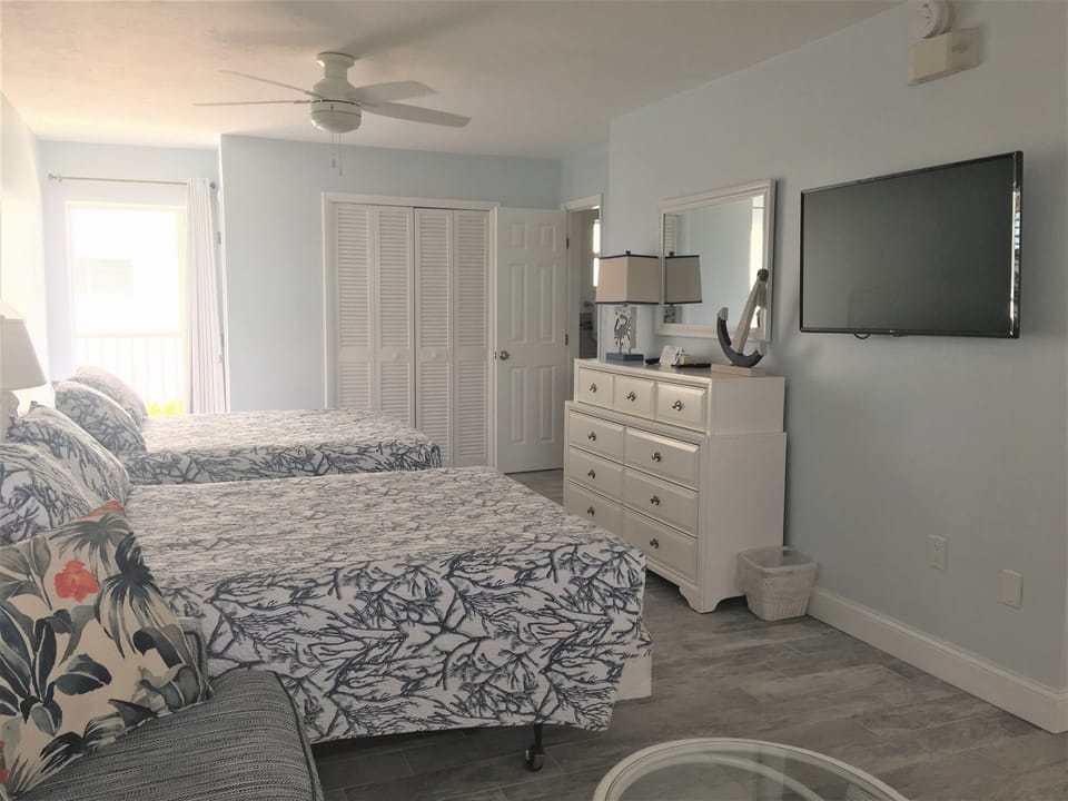 5fb6fd2c-38db-4e01-8bc8-d6b67ab18acb