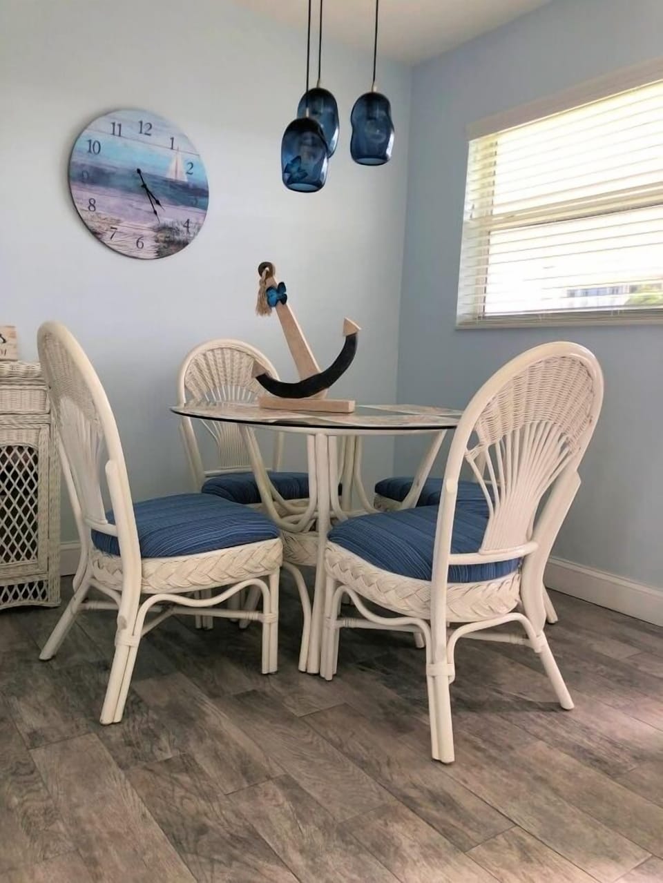 40f0ab04-570e-41b1-bf72-e52063b8f204