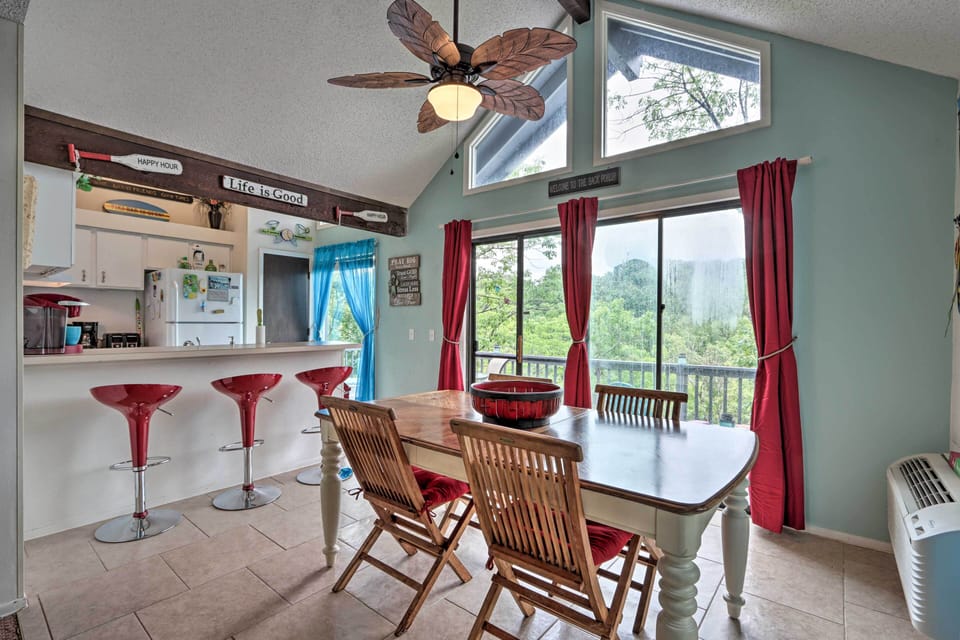 Dining Area | Dishware & Flatware