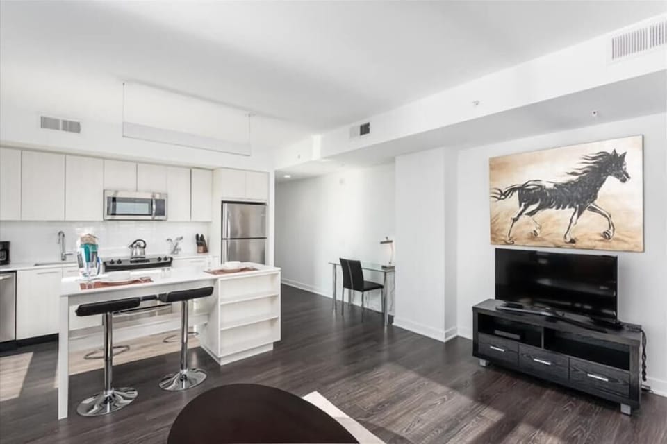 Herndon/Reston Reston 2 Bedroom Kitchen