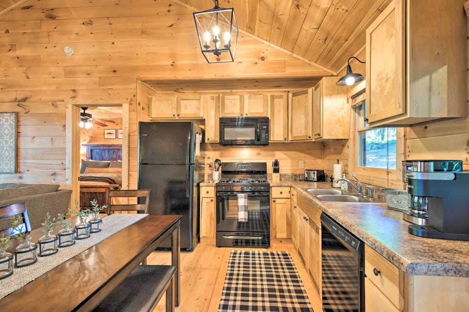 Kitchen | Fully Equipped