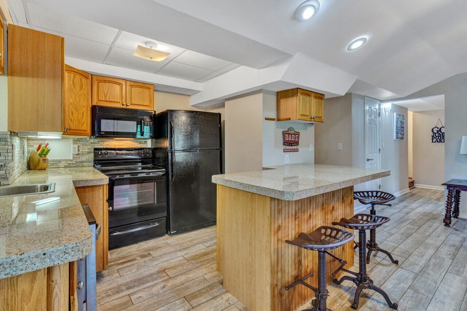 Convenient secondary kitchen for extra cooking space and easy entertaining