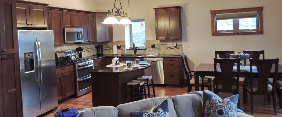 Open kitchen 