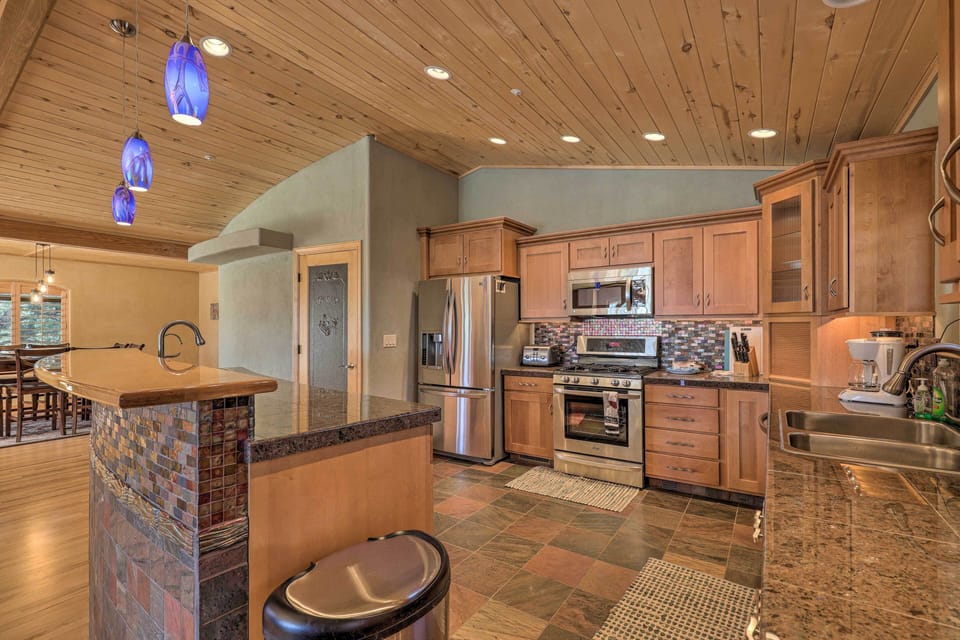 Kitchen | Cooking Basics | Drip Coffee Maker | Toaster