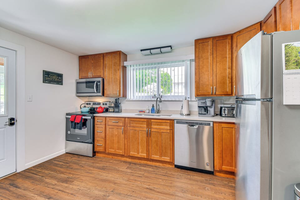 Kitchen | Coffee Maker | Cooking Basics | Toaster | Spices | 1st Floor