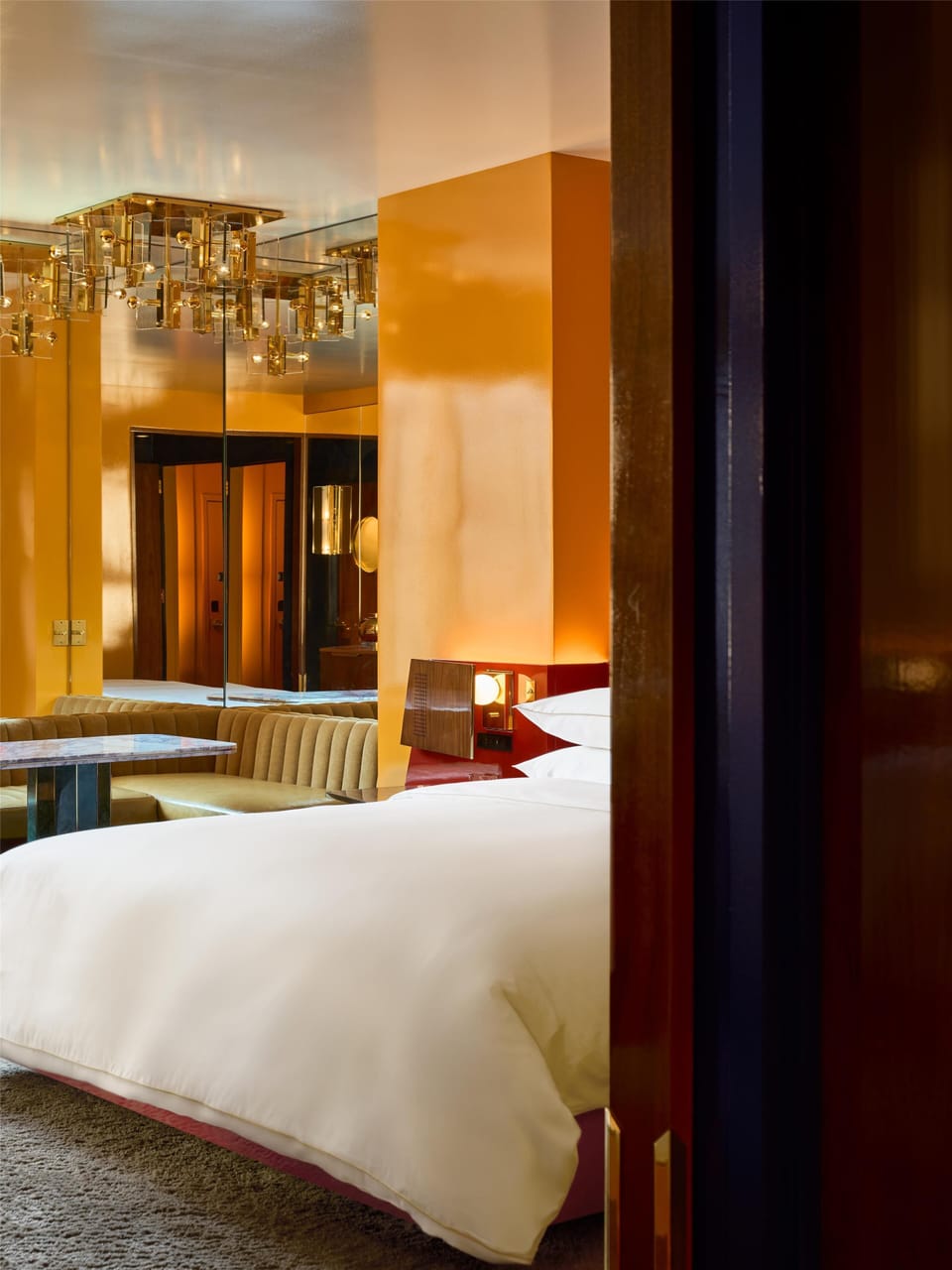 Premium bedding, in-room safe, blackout drapes