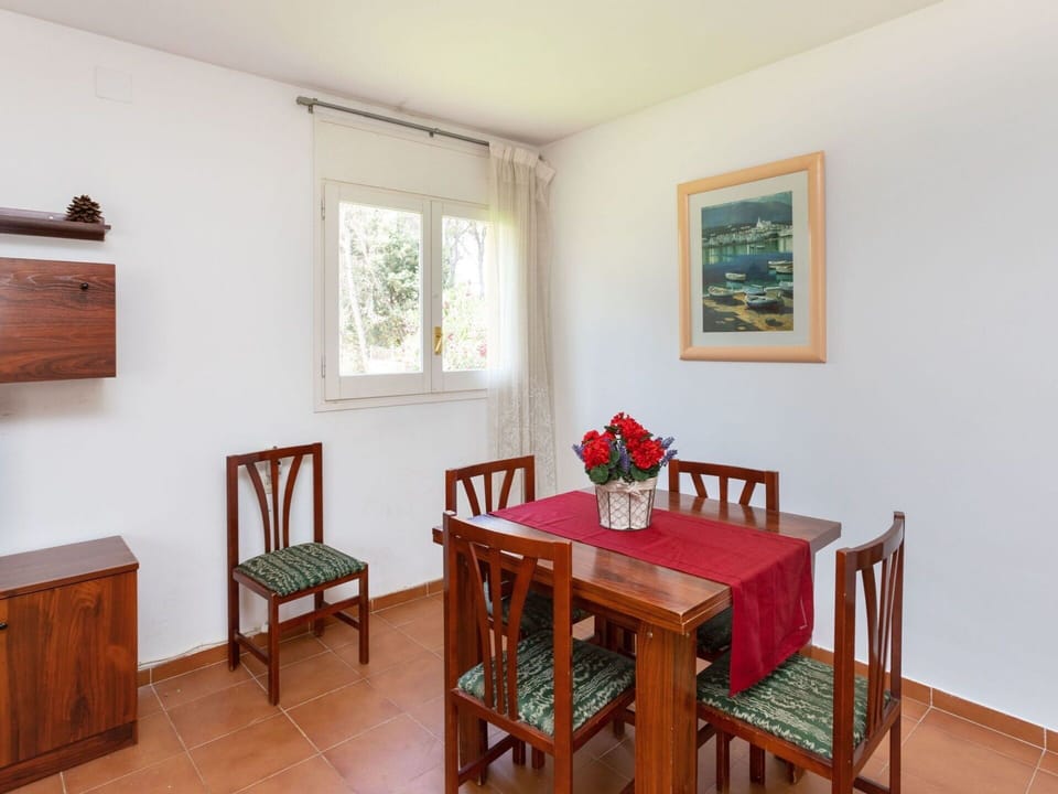 Table, Furniture, Property, Chair, Window, Flower, Wood, Picture Frame, Interior Design, Cabinetry
