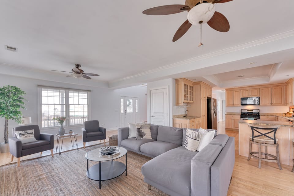 Living room connected to the kitchen for a nice open floor plan