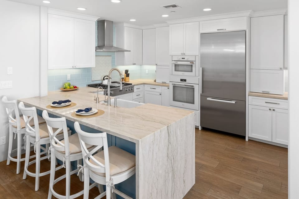 917 Kitchen