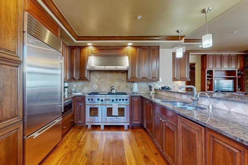 Condo (Vail_Lion_Square_401N) | 3 bedrooms, free WiFi