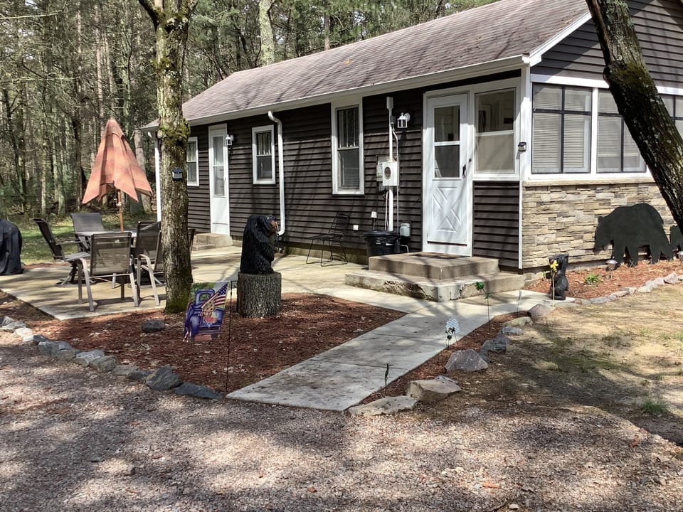 Patio with table and chairs