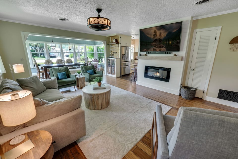 Dining room windows allow plenty of natural light
